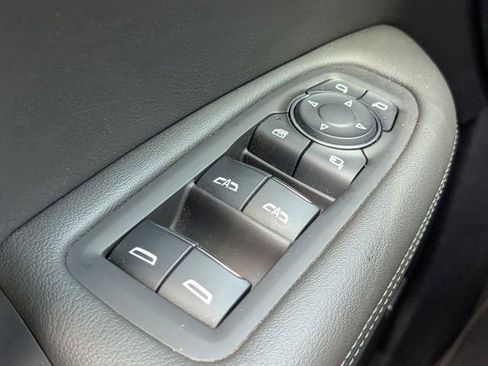 Used 2024 Cadillac XT6 Premium Luxury image 20