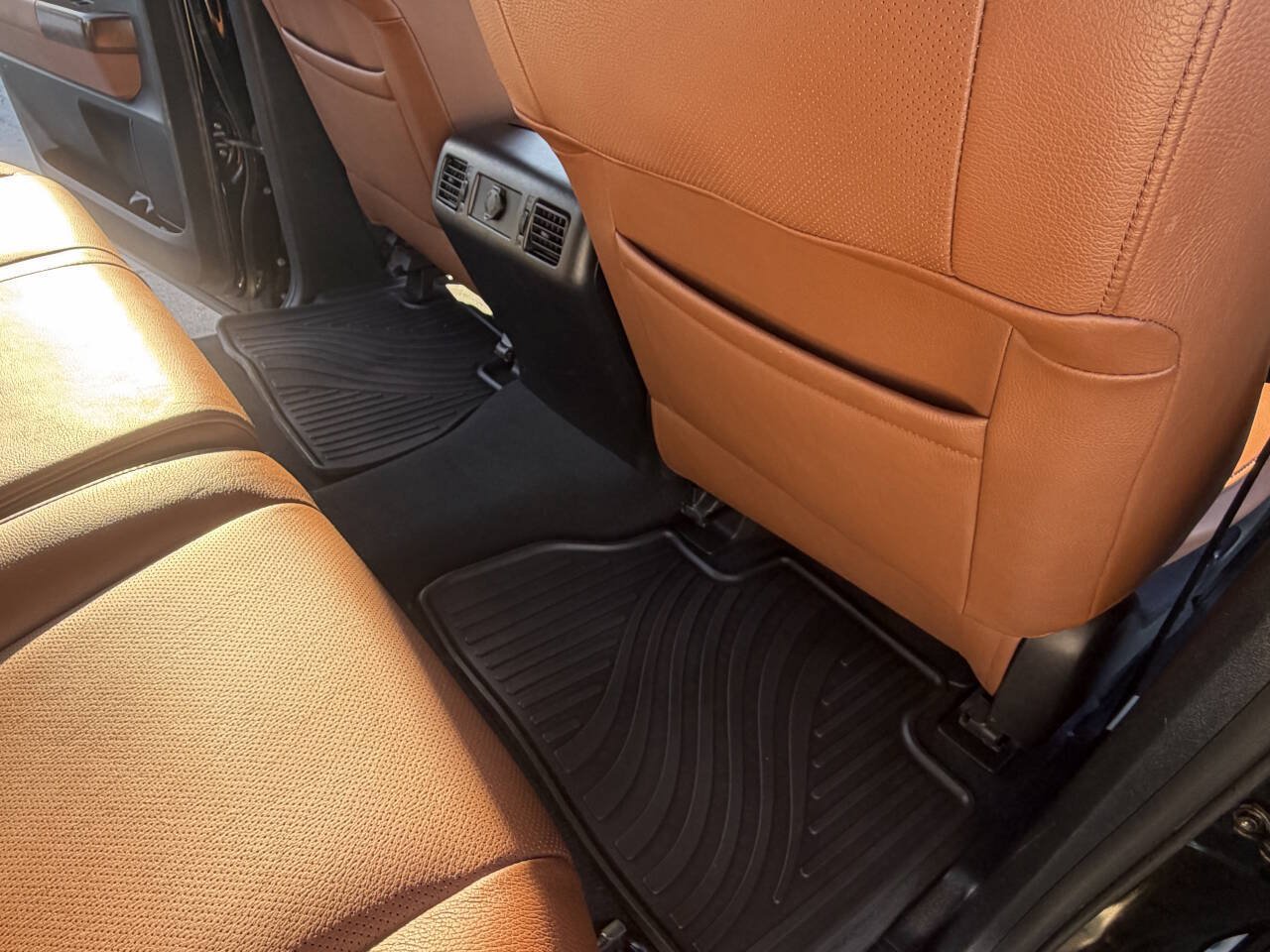 Used 2012 Toyota Tundra Limited w/ Platinum Pkg AWD/4WD image 24
