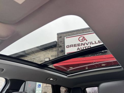 Used 2020 Chevrolet Blazer LT w/ LPO, Black Grille Bar Package image 23