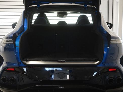 Used 2023 Aston Martin DBX 707 image 32