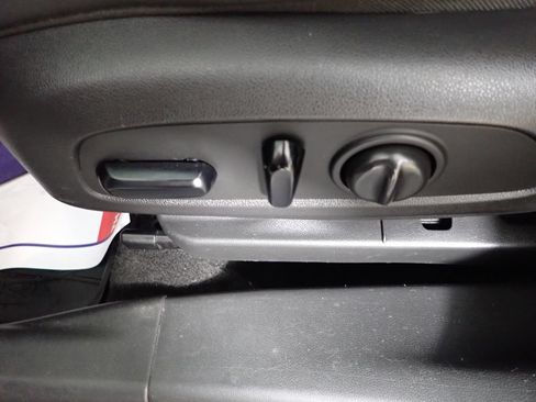 Used 2021 Buick Encore GX Essence AWD/4WD image 22