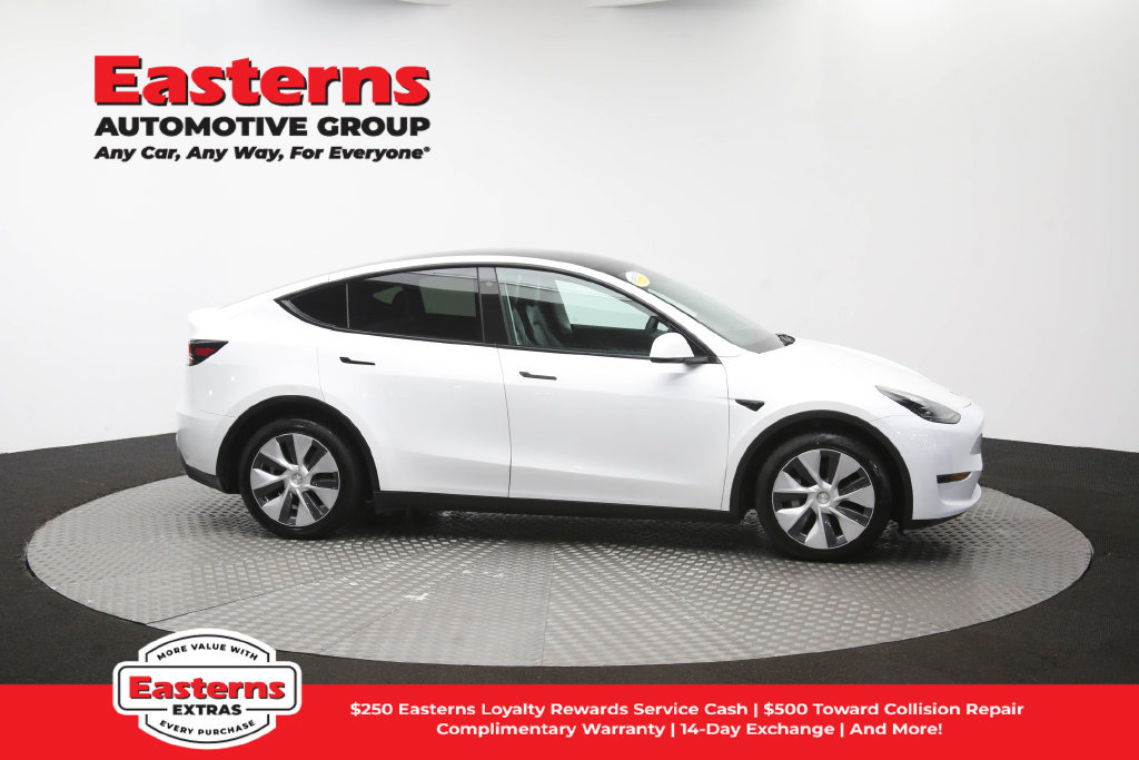 Used 2022 Tesla Model Y Long Range AWD/4WD image 42