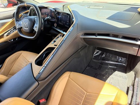 Used 2021 Chevrolet Corvette Stingray Preferred Conv w/ Z51 Performance Package RWD image 12