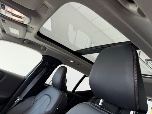 Certified 2025 Volvo XC40 B5 Plus AWD/4WD image 12