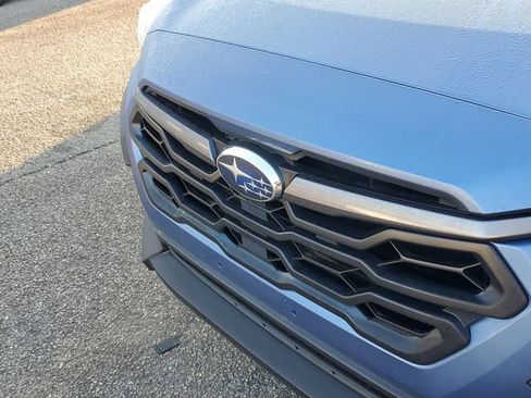 Used 2024 Subaru Crosstrek 2.0i Premium image 5
