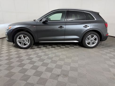 Used 2025 Audi Q5 e Premium Plus w/ Premium Plus Package AWD/4WD image 2