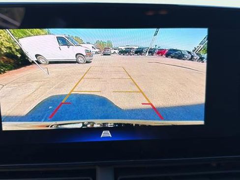 Used 2025 Chevrolet Trax ACTIV image 18