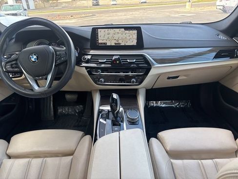 Used 2018 BMW 530i xDrive image 17