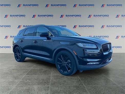 Used 2021 Lincoln Nautilus Reserve w/ Equipment Group 202A image 7