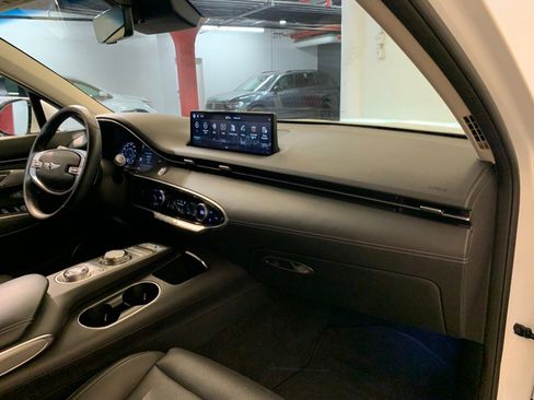 Used 2024 Genesis GV70 2.5T w/ Select Package image 59