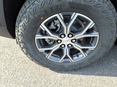 New 2026 GMC Acadia AT4 w/ Luxury Package image 13