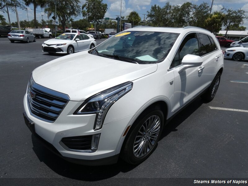 Used 2017 Cadillac XT5 Luxury AWD/4WD image 3