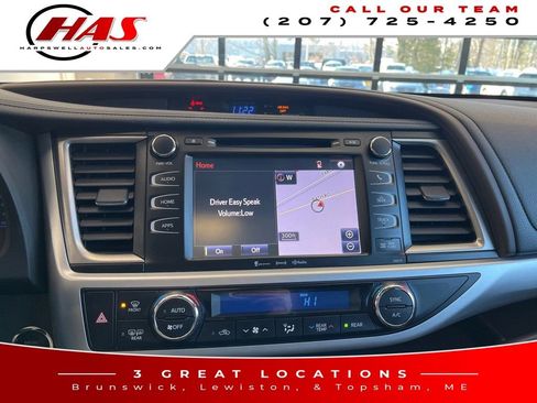 Used 2018 Toyota Highlander XLE image 16