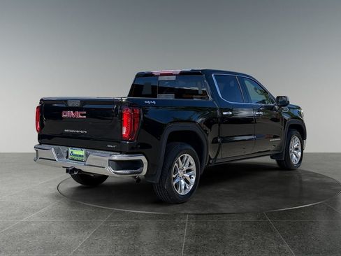 Used 2022 GMC Sierra 1500 SLT w/ SLT Convenience Package AWD/4WD image 9