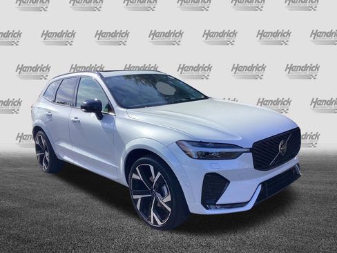 Used 2026 Volvo XC60 B5 Ultra w/ Protection Package Premier AWD/4WD image 2
