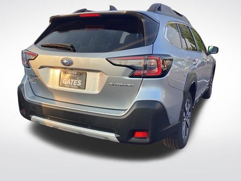Used 2024 Subaru Outback Limited AWD/4WD image 9