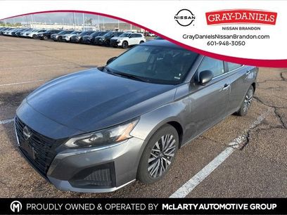 Used 2024 Nissan Altima 2.5 SV