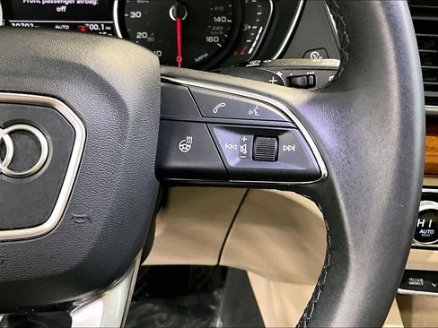 Used 2023 Audi Q5 2.0T Premium w/ Convenience Package image 24