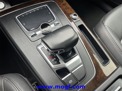 Used 2020 Audi Q5 2.0T Premium Plus w/ Premium Plus Package image 10