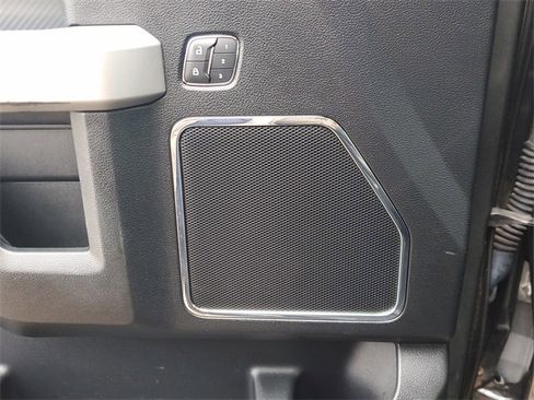 Used 2019 Ford F150 Lariat w/ Equipment Group 502A Luxury image 18