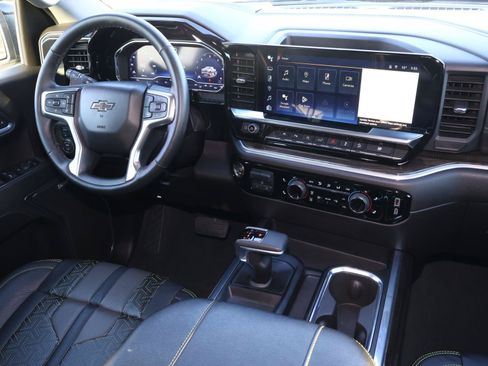 Used 2024 Chevrolet Silverado 1500 RST w/ All Star Edition Plus AWD/4WD image 12
