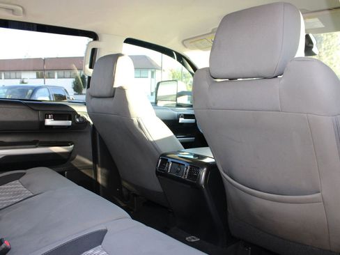 Used 2018 Toyota Tundra SR5 w/ SR5 Upgrade Package image 22