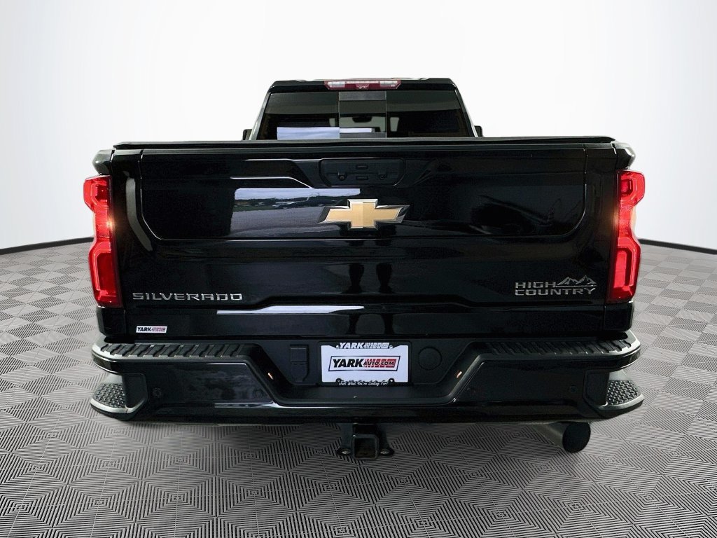 Used 2023 Chevrolet Silverado 3500 High Country w/ Z71 Off-Road Package AWD/4WD image 11