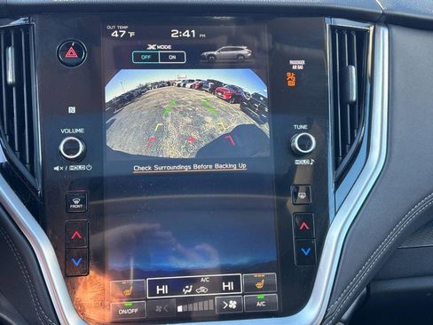 Used 2025 Subaru Outback Premium image 24