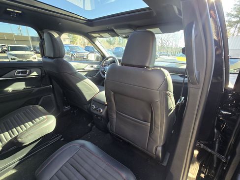 New 2026 Ford Explorer ST-Line w/ ST-Line Street Pack AWD/4WD image 18