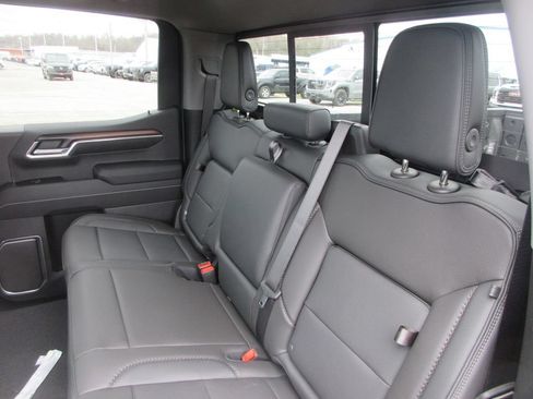 New 2026 GMC Sierra 1500 Denali w/ Denali Reserve Package AWD/4WD image 16