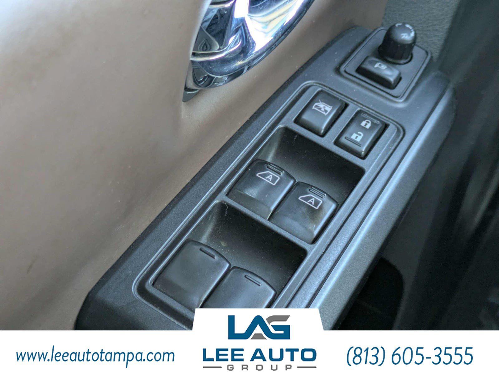 Used 2017 Nissan Titan Platinum Reserve RWD image 20