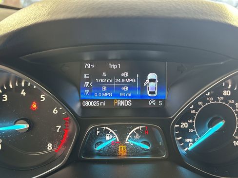 Used 2018 Ford Escape SE image 19