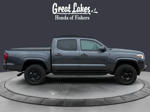 Used 2022 Toyota Tacoma SR AWD/4WD image 6