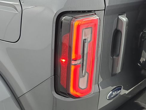 Used 2023 Ford Bronco Outer Banks image 33