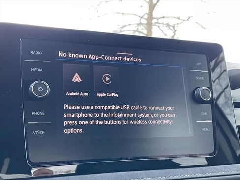 New 2026 Volkswagen Taos SE FWD image 11