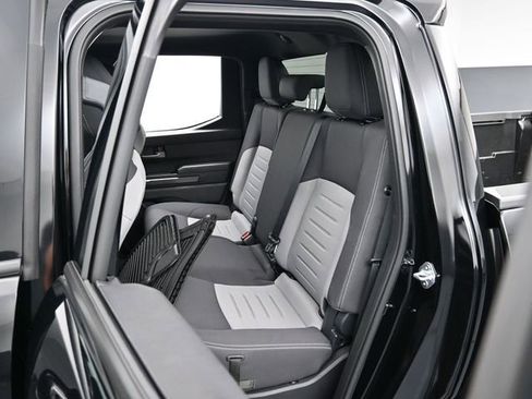 Used 2025 Toyota Tacoma TRD Sport image 24