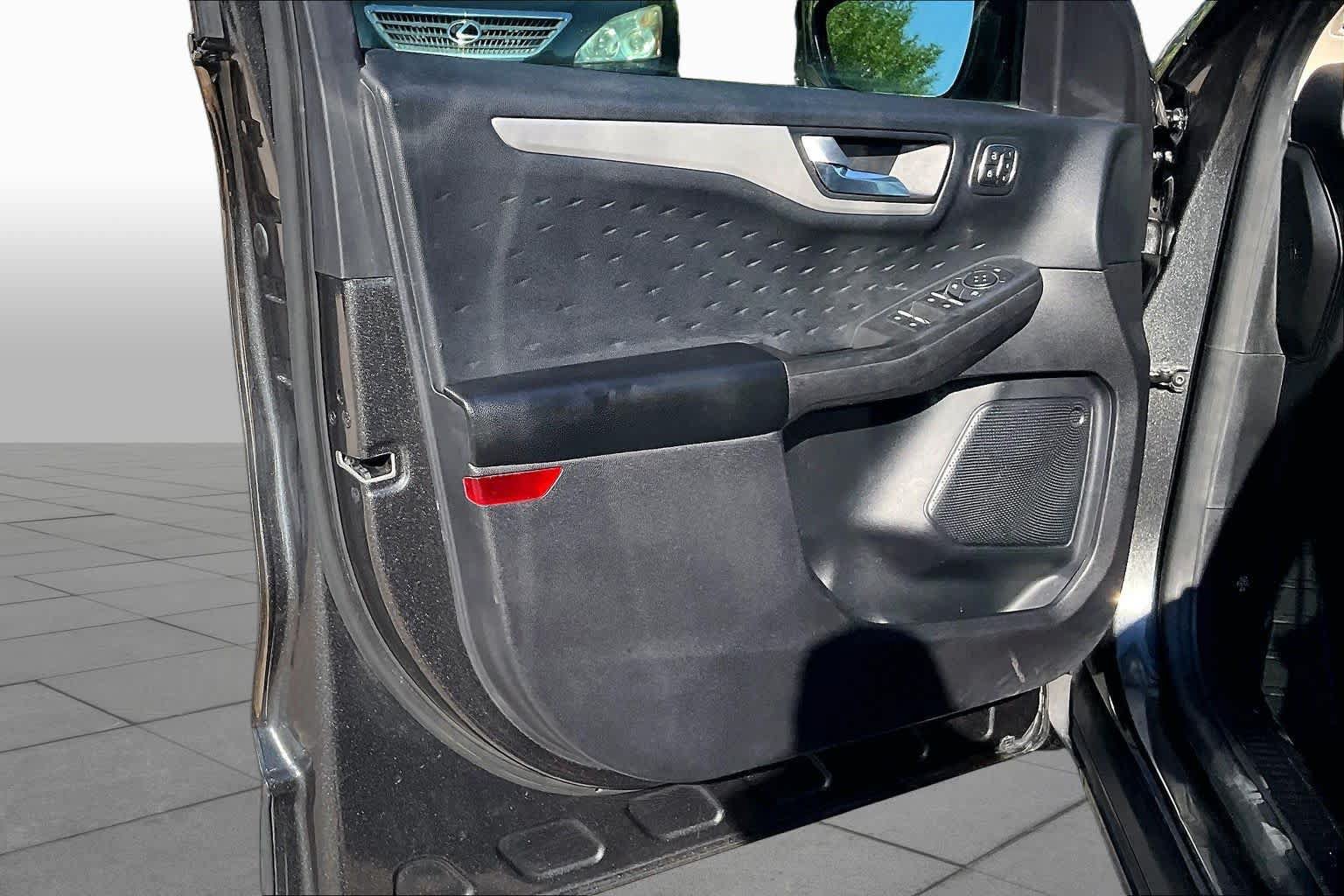 Used 2020 Ford Escape SEL FWD image 21