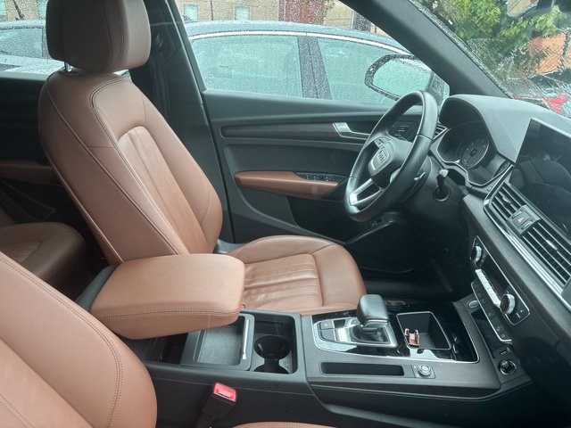 Used 2022 Audi Q5 2.0T Premium AWD/4WD image 11