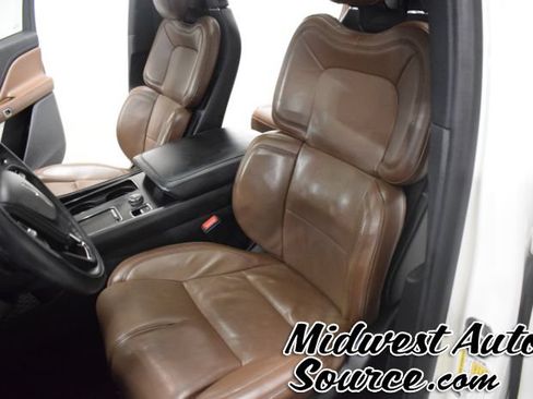 Used 2020 Lincoln Aviator Reserve w/ Equipment Group 202A AWD/4WD image 8