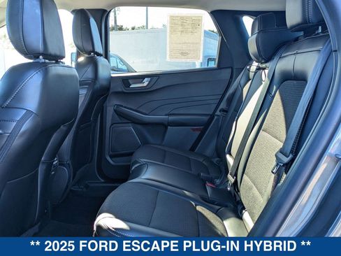Certified 2025 Ford Escape PHEV image 15