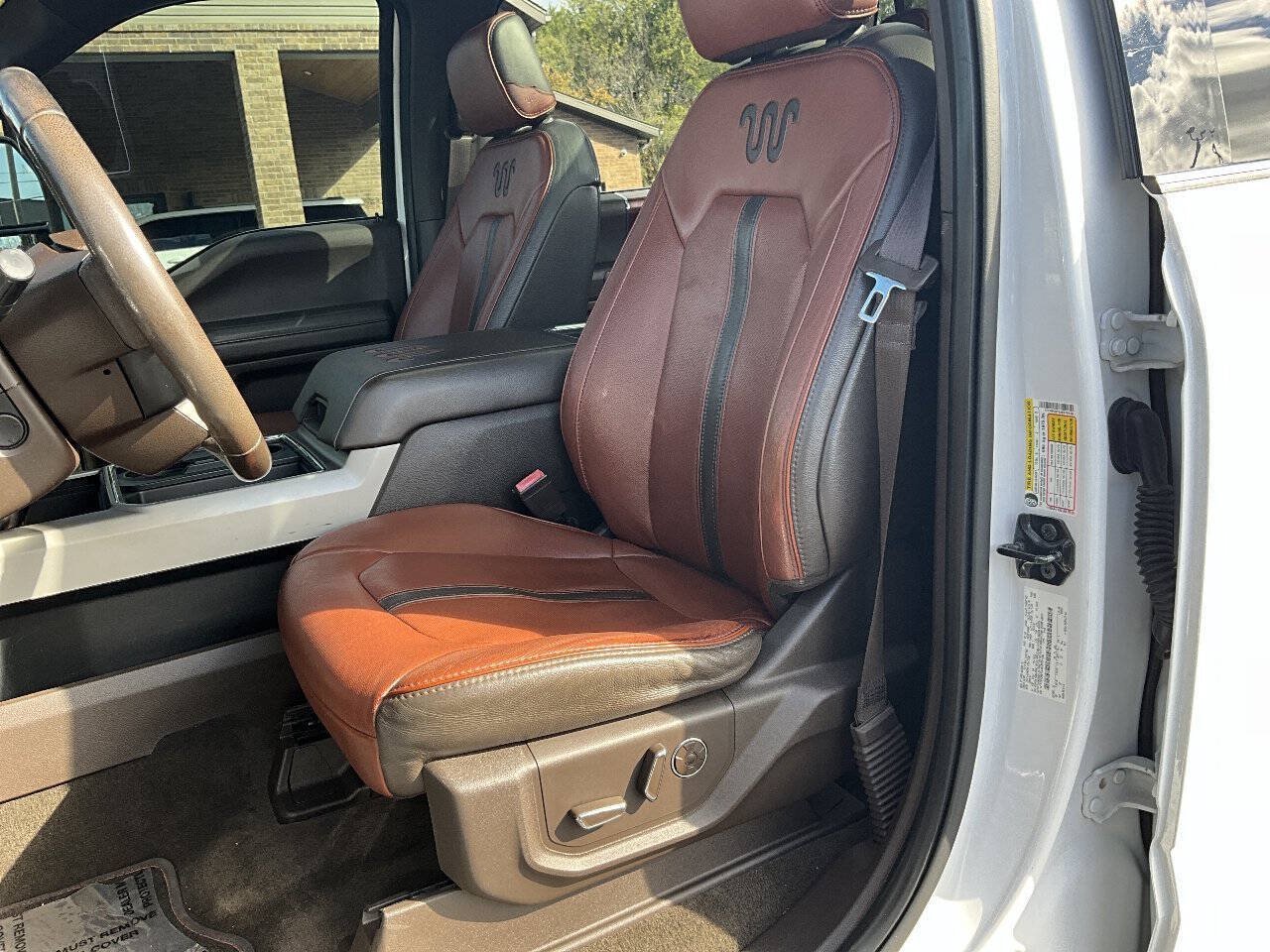 Used 2018 Ford F250 King Ranch w/ King Ranch Ultimate Package AWD/4WD image 9