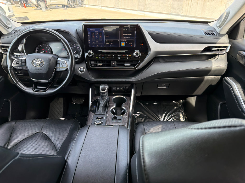 Used 2021 Toyota Highlander Limited AWD/4WD image 14