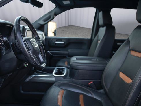 Used 2020 GMC Sierra 2500 AT4 w/ Technology Package image 2