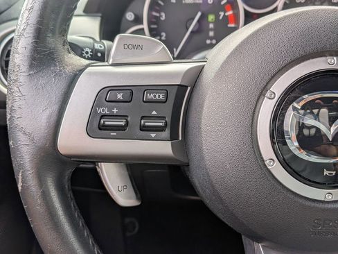 Used 2010 MAZDA MX-5 Miata Touring image 19