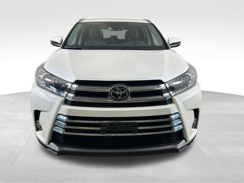 Used 2017 Toyota Highlander Limited w/ Protection Package #3 AWD/4WD image 9