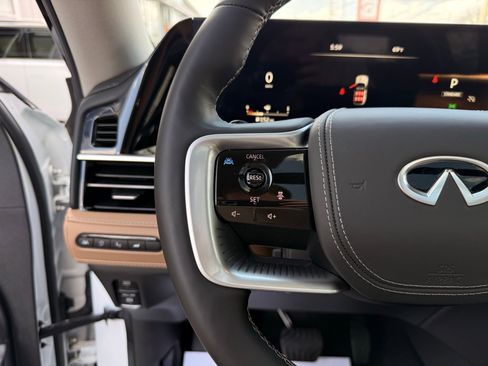 Used 2025 INFINITI QX80 Sensory image 51