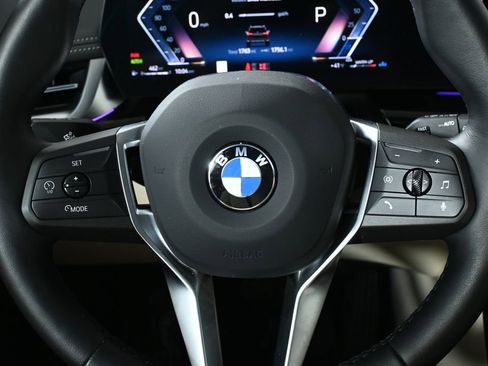 Used 2025 BMW X1 xDrive28i w/ Technology Package image 18