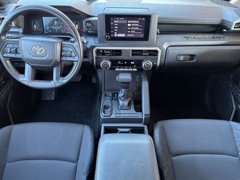 Used 2025 Toyota Tacoma SR image 19