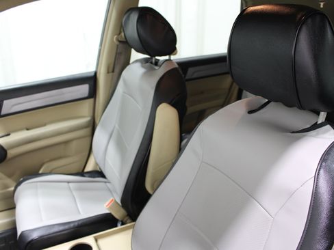 Used 2010 Honda CR-V LX image 4