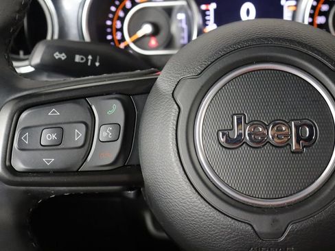 Used 2022 Jeep Wrangler Unlimited Sport AWD/4WD image 8